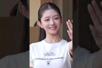 앞머리 깐 레이 달라진 분위기