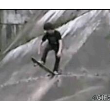 Skateboarder-drop-in-fail