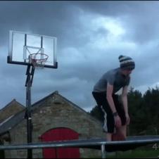 Trampoline-basketball