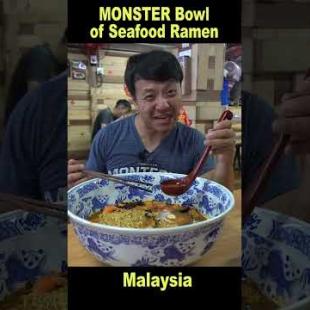 Malaysia’s MONSTER Seafood Ramen Bowl – Can I Finish It?