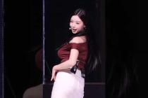 마음 떨리게 하트 보내는 채연 #트리플에스 #김채연 #tripleS #CHAEYEON