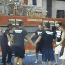 그룹 백플립 실패