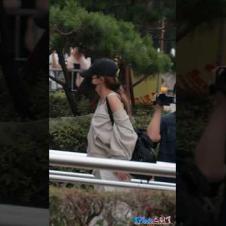 5인으로 컴백한 프로미스나인 송하영 이나경 뮤직뱅크 출근길