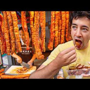 China's Wildest Street Food Market 🇨🇳 What They DON’T Show Tourists! (Kunming)