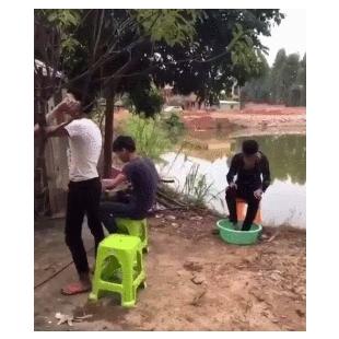 못믿을 친구들...