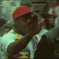 어깨 두드리기 장난