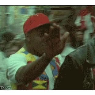 어깨 두드리기 장난