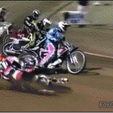 Race-motorcycle-attacks-Mike