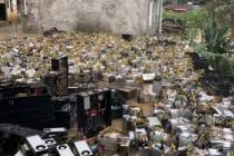 중국 홍수난 후 채굴장.jpg