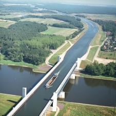 독일에 있는 Magdeburg Water Bridge