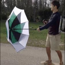 우산을 이용한 스케이트보드
