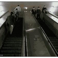 Escalator-hops-parkour