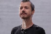 머리에 흐르는물