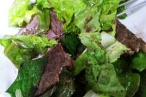 상추음머샐러드를 만들었습니다.