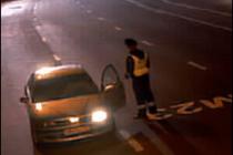 딱지 끊던 경찰이 피한 이유