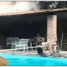 수영장 로프 등반