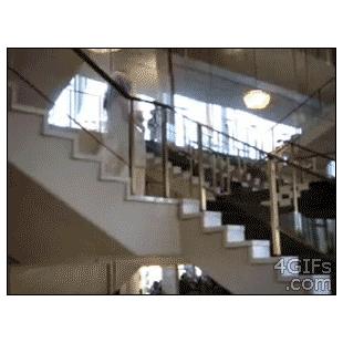 Wedding-bride-falls-stairs