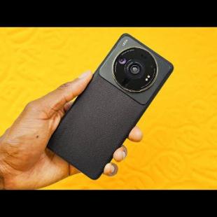 The World's Largest Smartphone Camera!