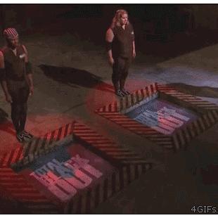 뚱보 여자 트랩 도어