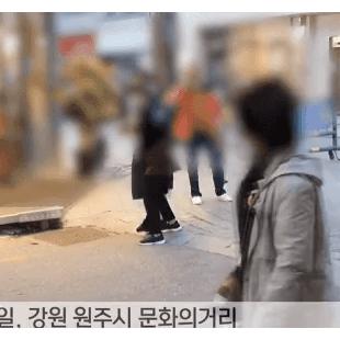 미개인들때문에 고생하는 식당 종업원들