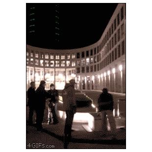 고층 건물 스트라이커