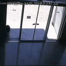 Automatic-glass-doors-fail