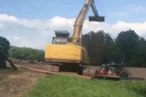 포크레인 다이빙