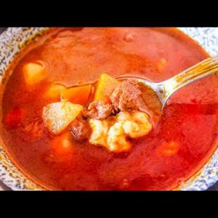 Hungarian Food!! 🇭🇺 AMAZING GOULASH + Top Attractions in Budapest, Hungary!