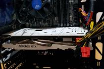 컴퓨터 재조립햇습니다