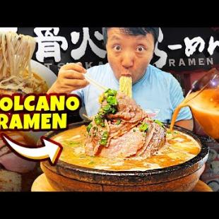 Trying VOLCANO RAMEN! BEST JAPANESE RAMEN Tour in Singapore