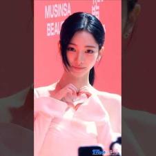 같은 날 카리나 & 설윤 실물 여신 봄 #KARINA #SULLYOON