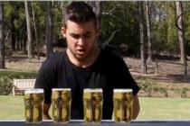 5초만에 맥주 4잔 원샷하기