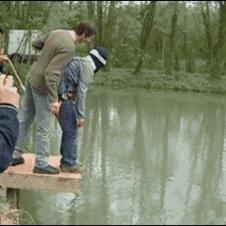 눈가리고 번지점프 장난