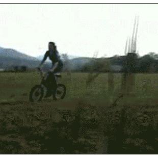 Girl_bike_faceplant